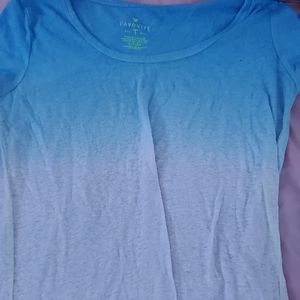 Blue and white ombre tee